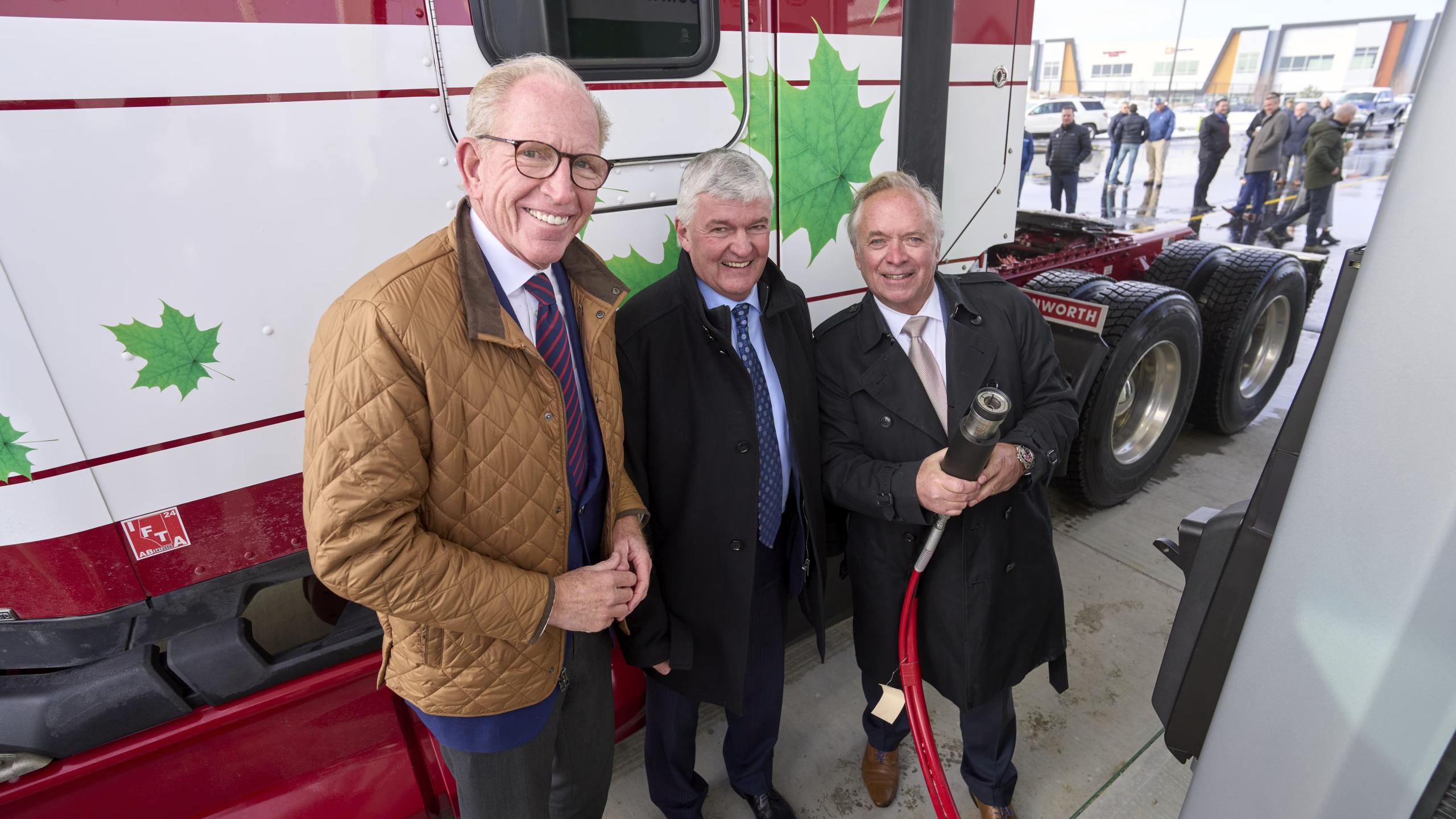 Heavyduty truckers new ‘natural gas highway’ in Alberta